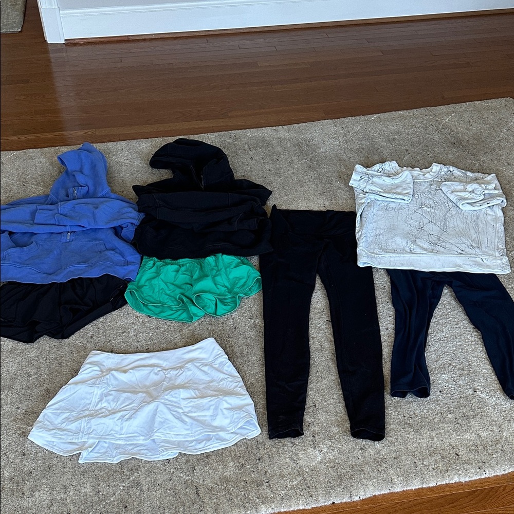 lululemon athletica Women's Shorts in White and Green